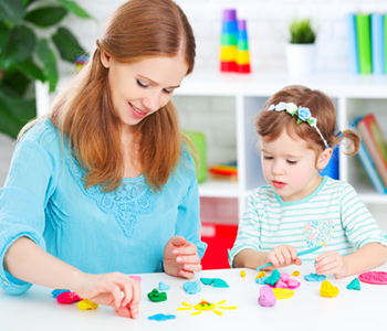 young girl learning the Palin Parent Therapy-SL Hunter Speechworks